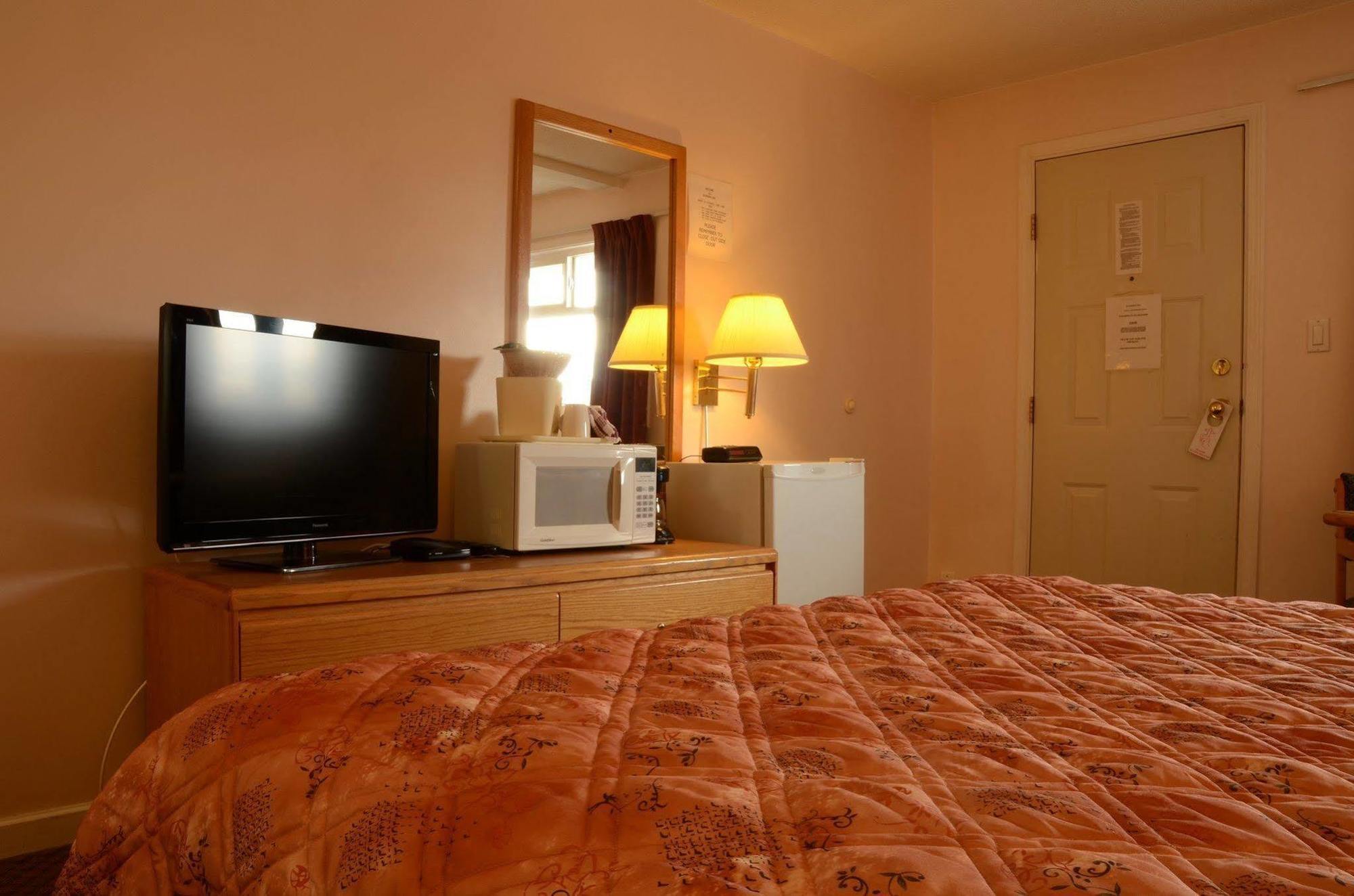 Economy Inn Prince George Kültér fotó